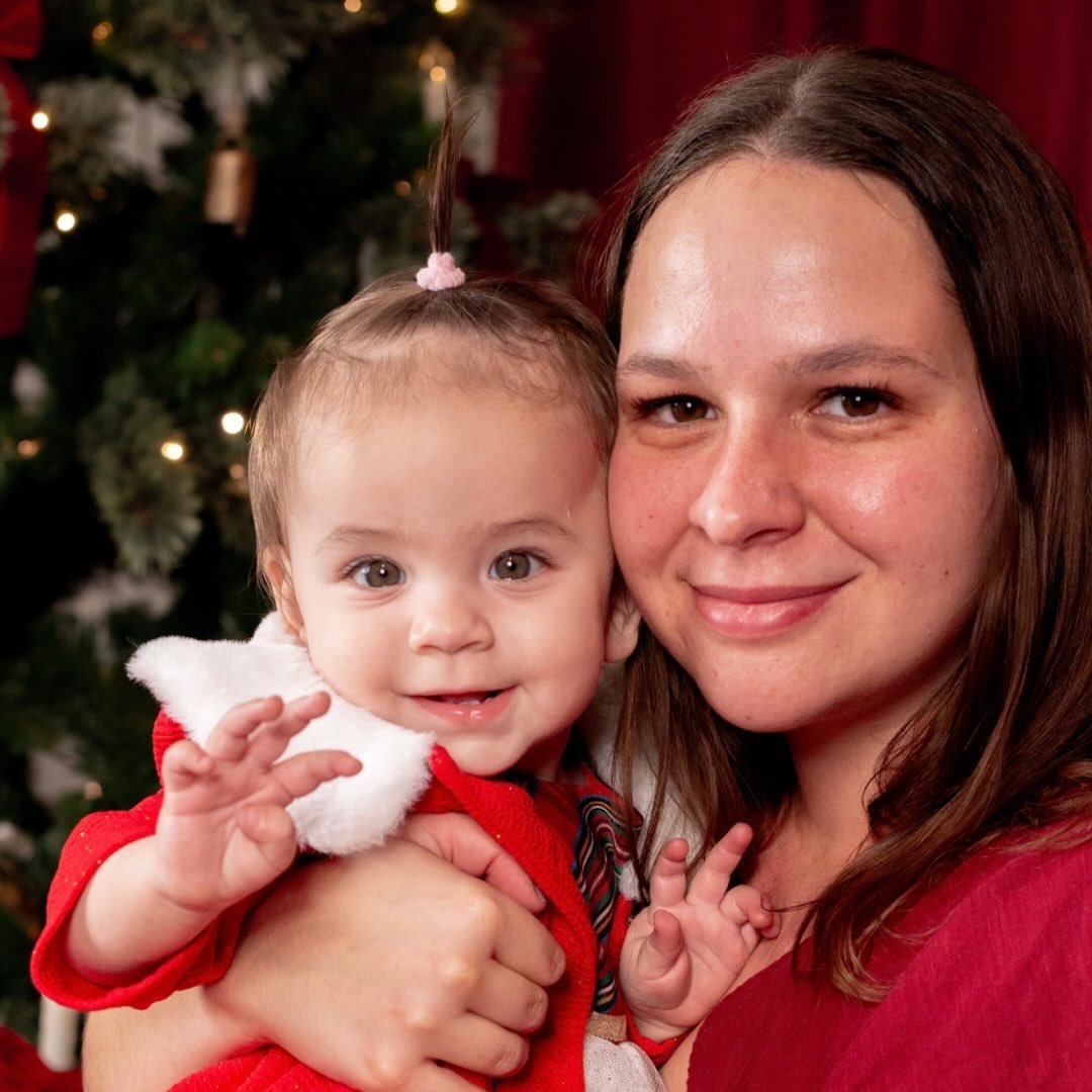 Rose Avetisyan with her daughter - Certified Pediatric Sleep Consultant